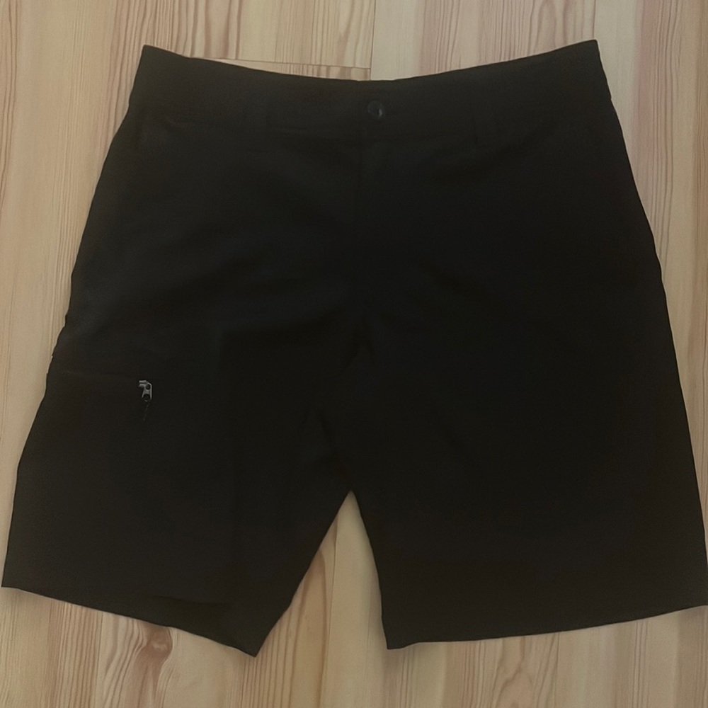 Mens magellan shorts black size 30